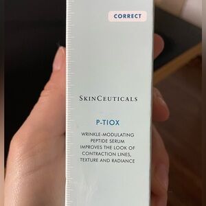 SkinCeuticals P-Tiox Serum - Blue and White